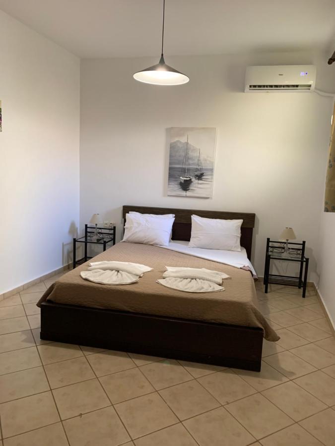 Little Yard Studios & Apartments #5 Budget Studio Naxos City Bagian luar foto