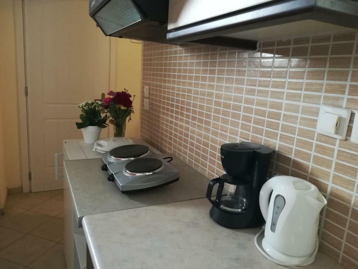 Little Yard Studios & Apartments #5 Budget Studio Naxos City Bagian luar foto