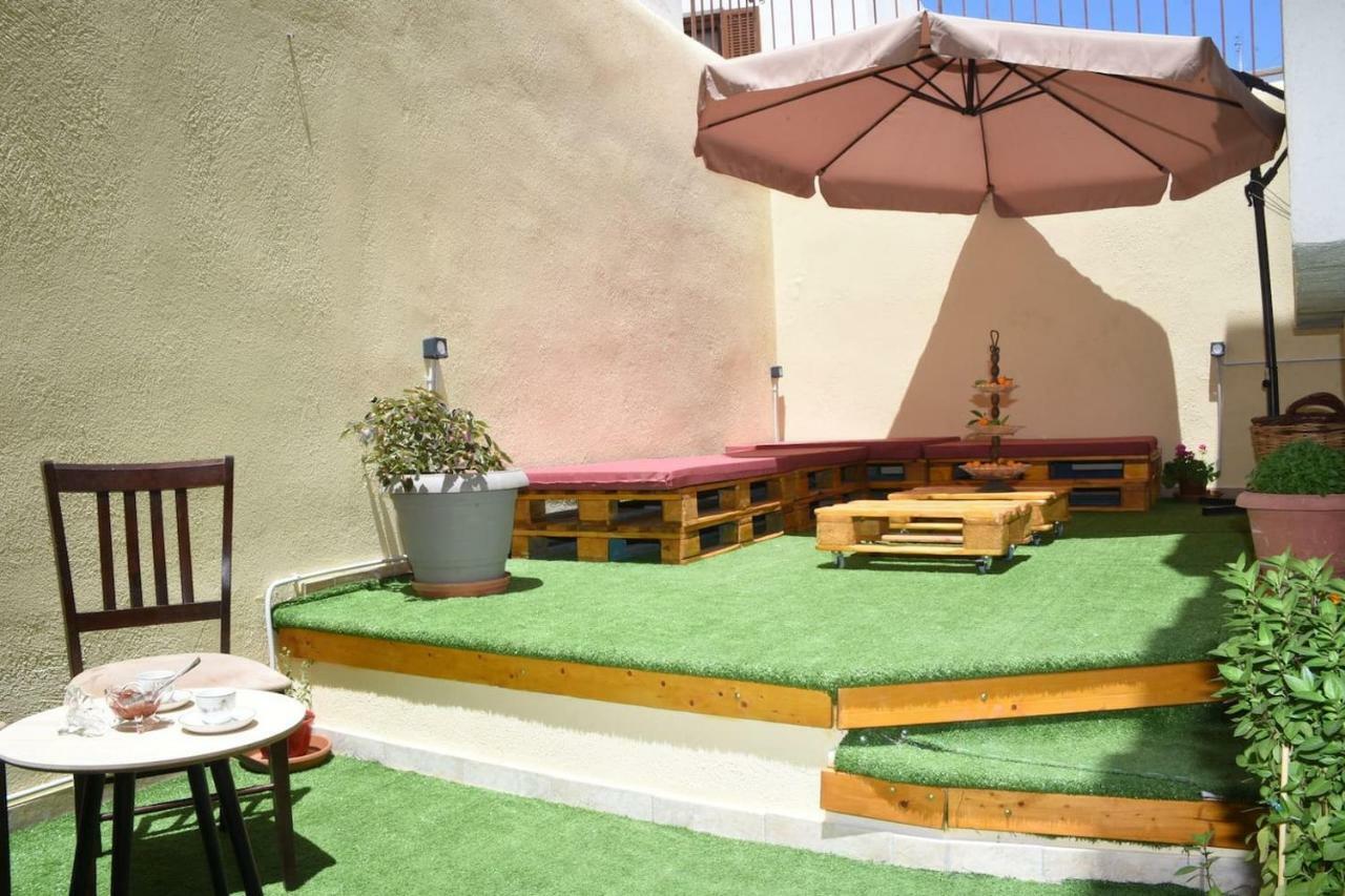 Little Yard Studios & Apartments #5 Budget Studio Naxos City Bagian luar foto